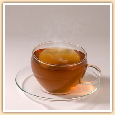 Sahne / Krokant Tasse